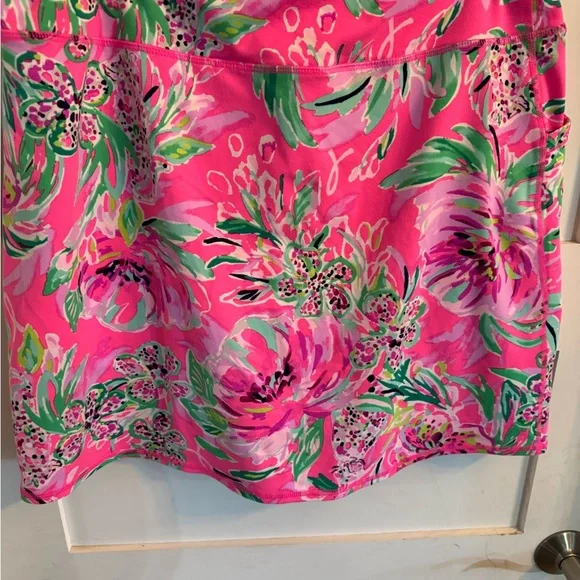 Lilly Pulitzer skort - Picture 4 of 5